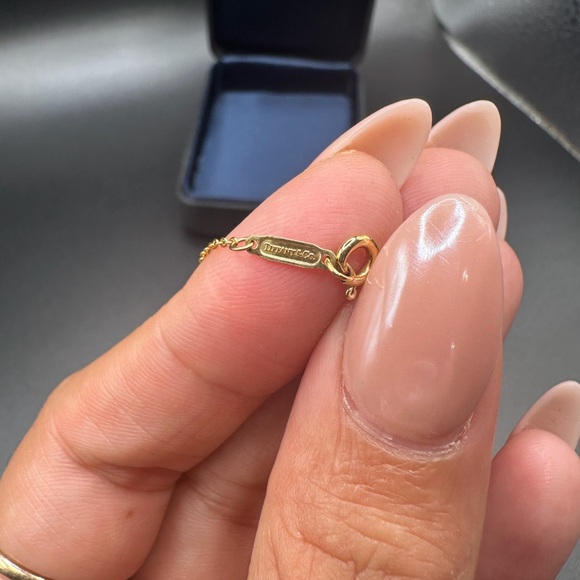 Tiffany and Co. 18k gold Gold Cross Pendant Necklace - Picture 5 of 5